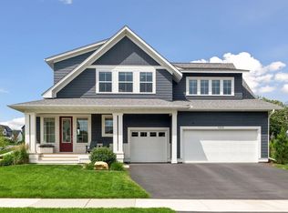 5500 Rolling Hills Pkwy, Chaska, MN 55318