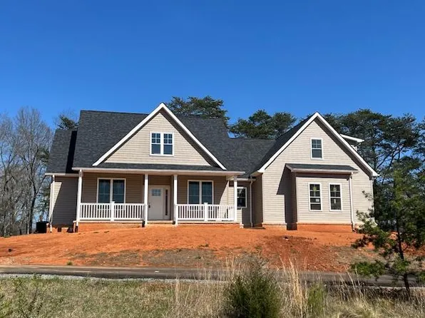 1510 Hales Ford Rd, Moneta, VA 24121