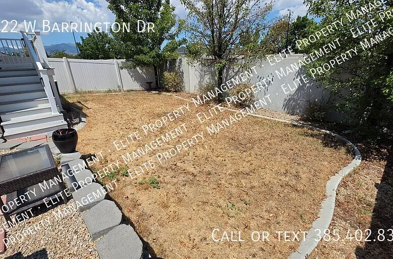 4422 W Barrington Dr — Photo 13