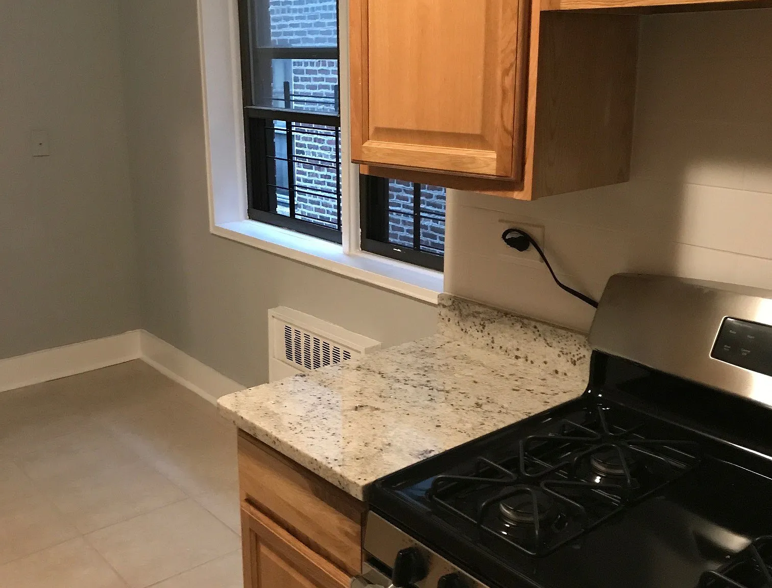 2 bed, 1400 sqft, $3,090 — Photo 4