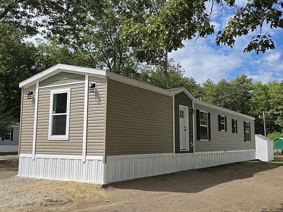 2nd image of 127 Shaker Road #32