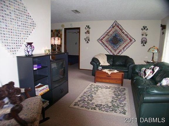 2nd image of 1029 Calle Grande St