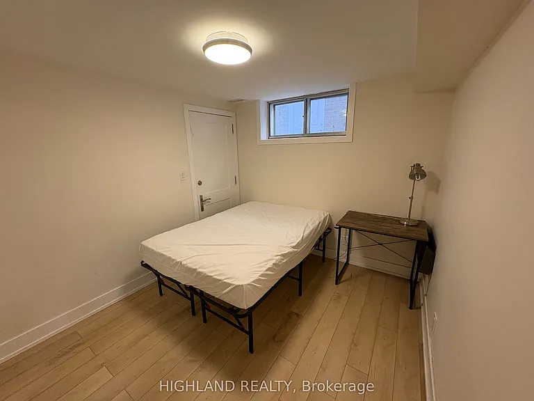 167 Churchill Ave #BASEMENT — Photo 5
