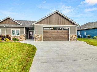 834 Lake Forest Cir, Detroit Lakes, MN 56501