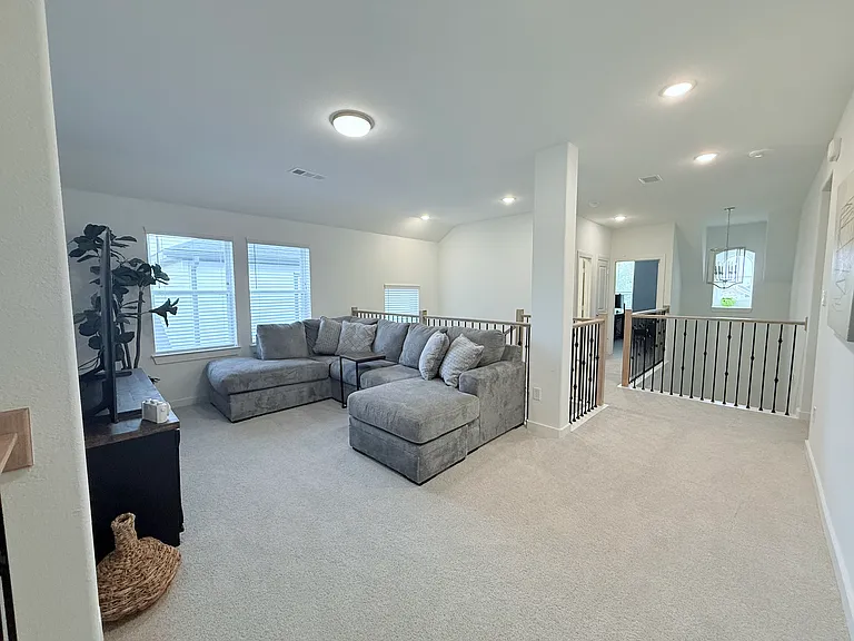 1712 Homestead Way — Photo 7
