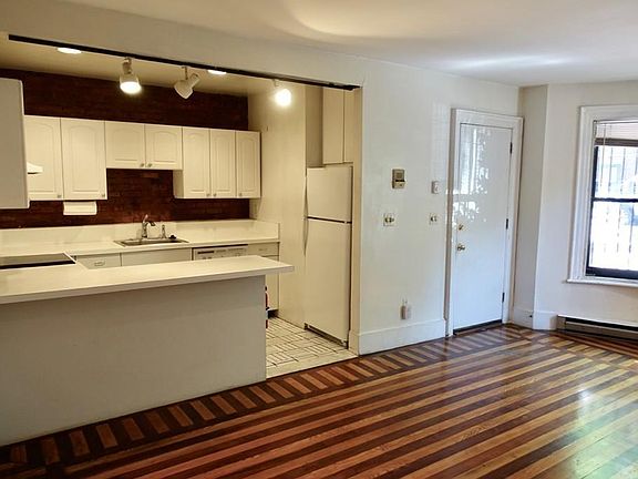 2nd image of 128 W Newton St #1