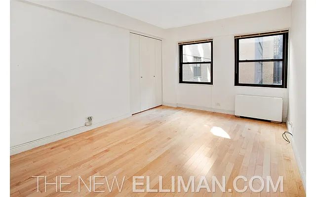 Rented by Douglas Elliman | media 22