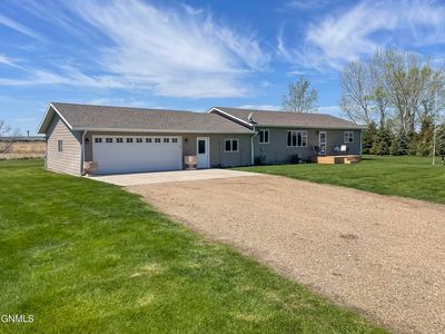 8 Rudy Ln SW, Linton, ND, 58552