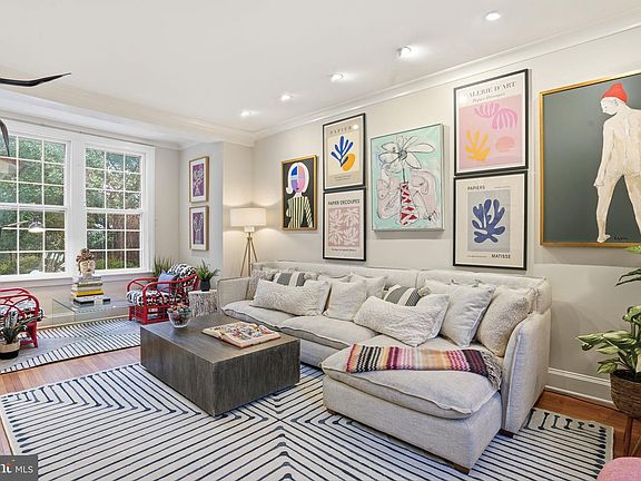 2nd image of 209 Goldsborough St