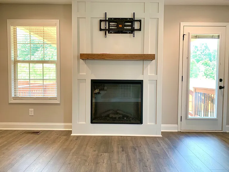733 Banister Dr — Photo 17