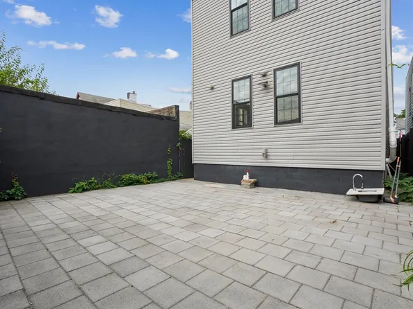 72 Columbia Avenue image 27 of 28