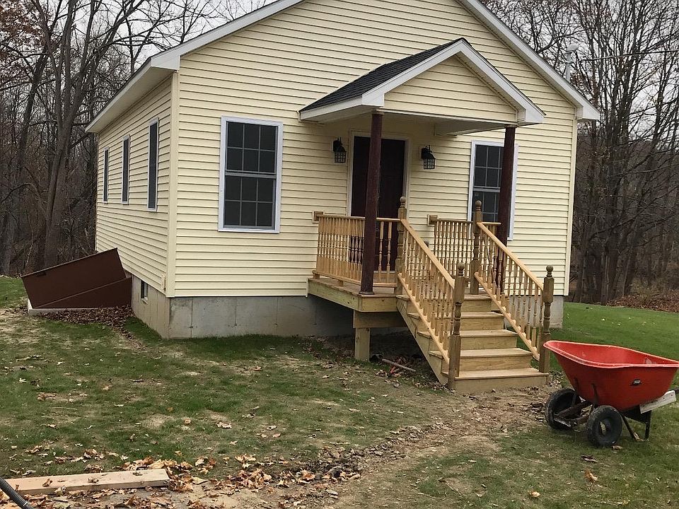 1st image of 1315 River St