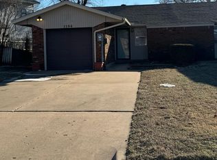 1104 Swan Lake Rd #1104, Edmond, OK 73003