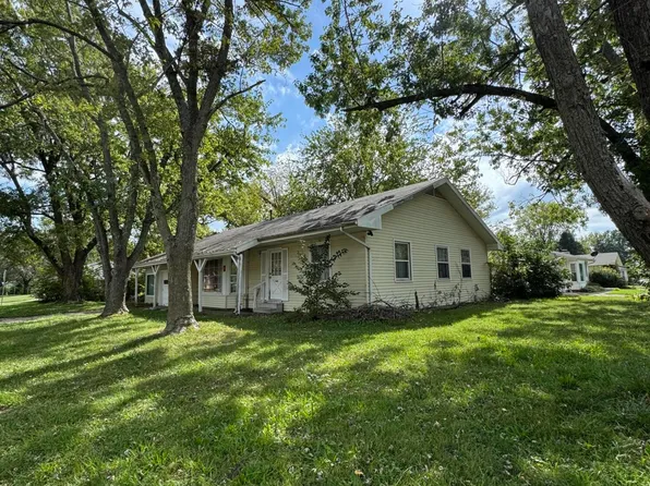 2440 S Westwood Avenue, Springfield, MO 65807