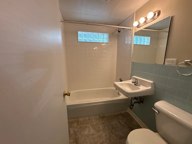 419 Laporte Ave — Photo 6