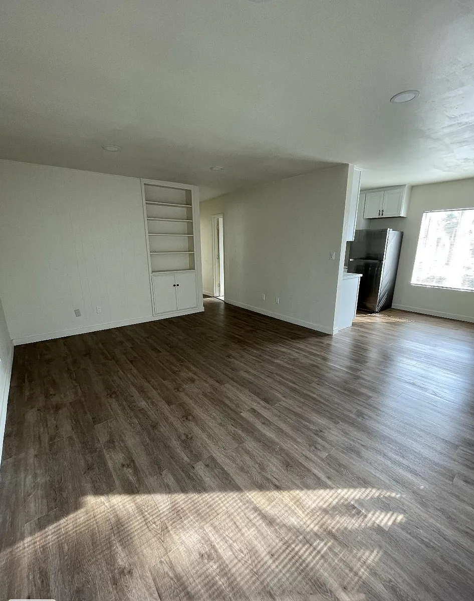 Building Photo - 1320 Felspar St #4