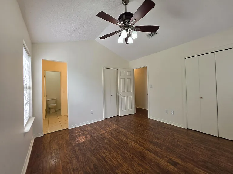 2289 Estate Cir — Photo 15