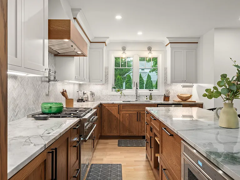 8 Bates Ct — Photo 16