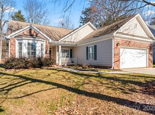 11104 Fox Cove Dr, Charlotte, NC 28273