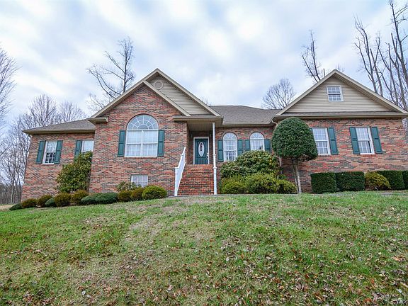 3rd image of 129 Polo Dr