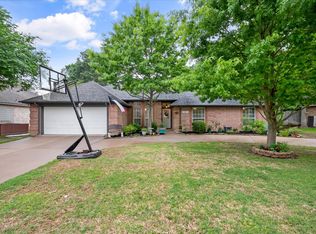 1051 Westbury Ln, Mansfield, TX 76063