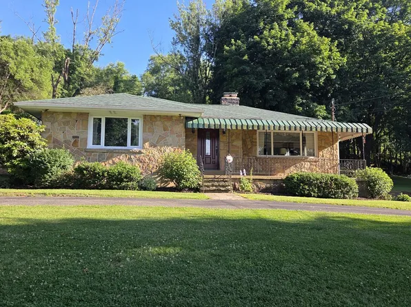 377 Orr Ave, Apollo, PA 15613