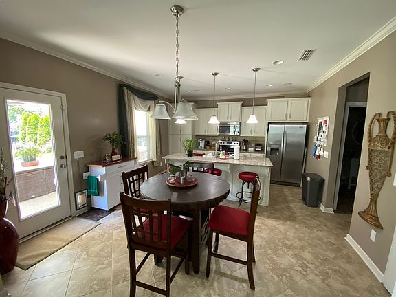 4th image of 3949 Catawba Hills Dr