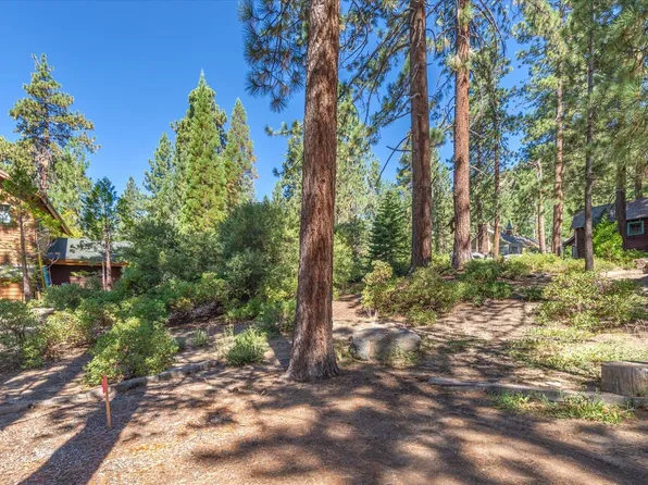 9919 Pelican Dr, Kings Beach, CA 96143