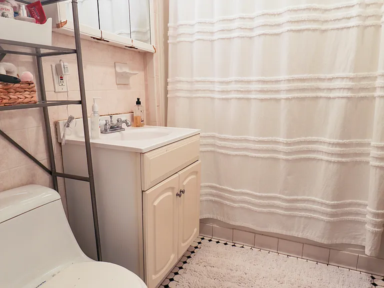 56 Egmont St #6 — Photo 5