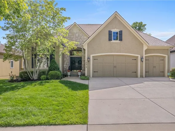 14612 Norwood St, Leawood, KS 66224