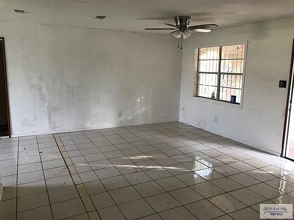 5th image of 1819 Taxco Dr