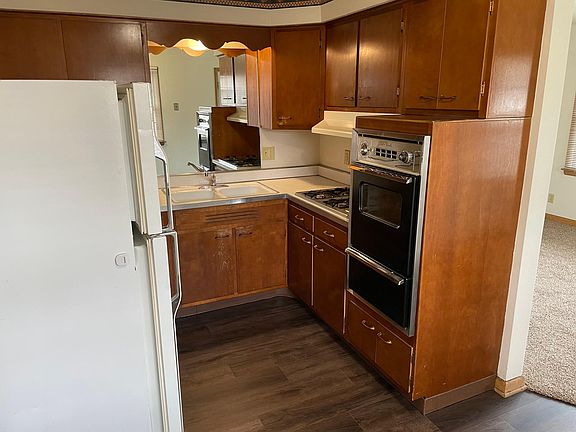 3rd image of 3311 Darwood Dr #1/2