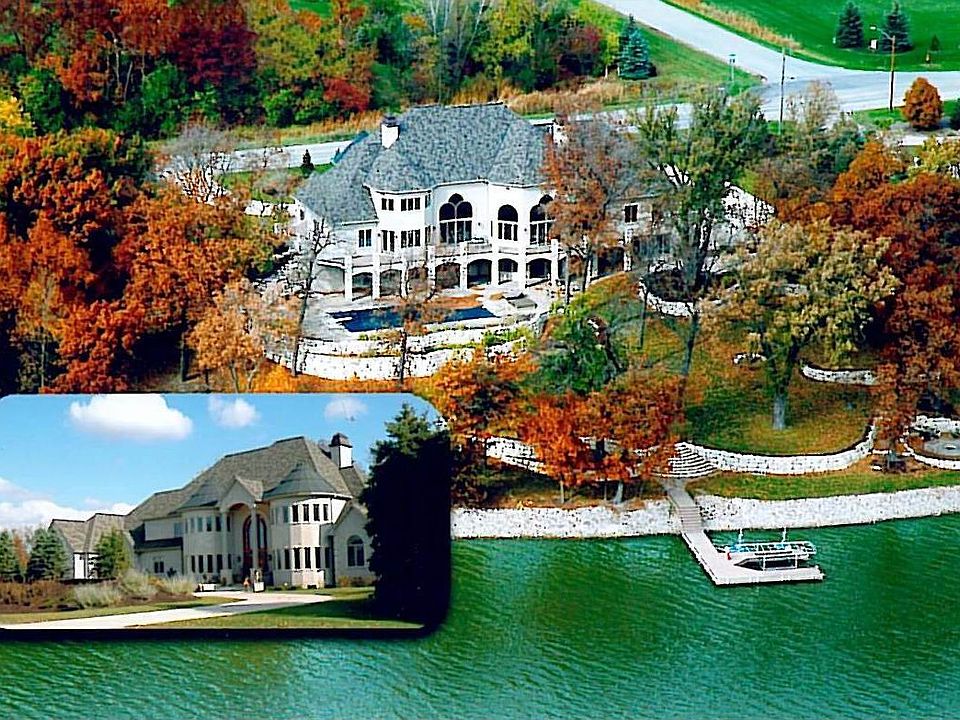 2607 Lost Dauphin Rd, De Pere, WI 54115 Zillow