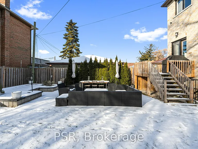 8 Willowbrook Rd — Photo 36