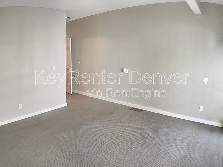 1539 W 43rd Ave — Photo 15