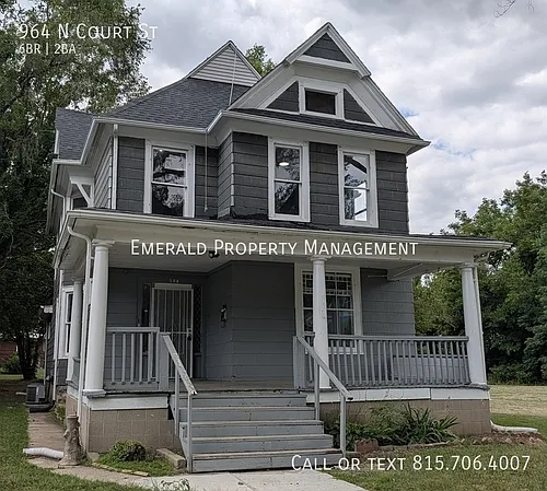 964 N Court St Photo 1