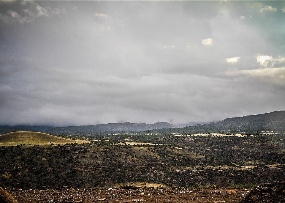 2nd image of 2688 Lookout Ln