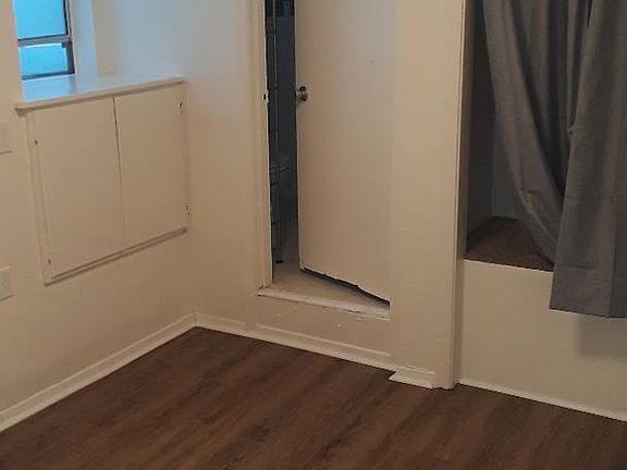5th image of 124 Marston Ave
