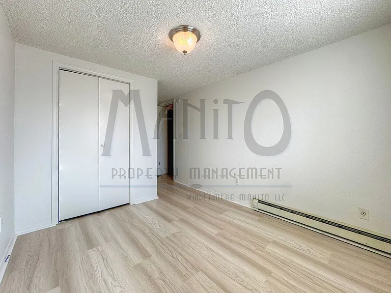 1428 W 6th Ave — Photo 29
