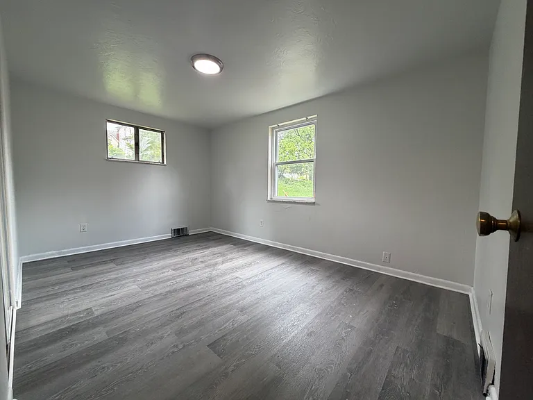 77 N Starr Ave #1 — Photo 13