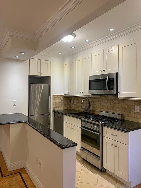 1st image of 369 E 62nd St #4B