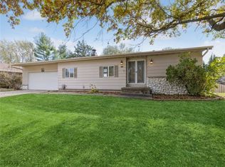 1527 S 16th Ave W, Newton, IA 50208