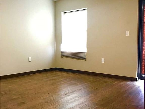 3rd image of 106-57 Ditmars Blvd #1