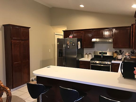 3rd image of 2521 Nolan Ave NW