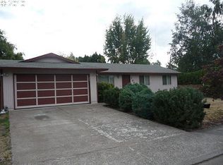 704 Oak St, Molalla, OR 97038
