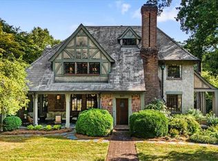 207 Hillcrest Dr, High Point, NC 27262