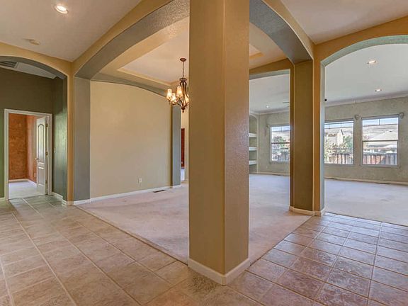 5th image of 6822 Cinnamon Dr
