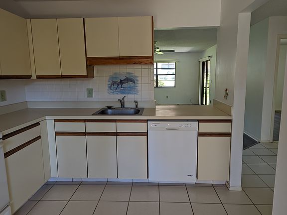 4th image of 4023 Bluff Oak Ct