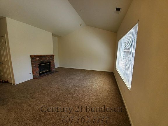 5th image of 744 Glen Miller Dr