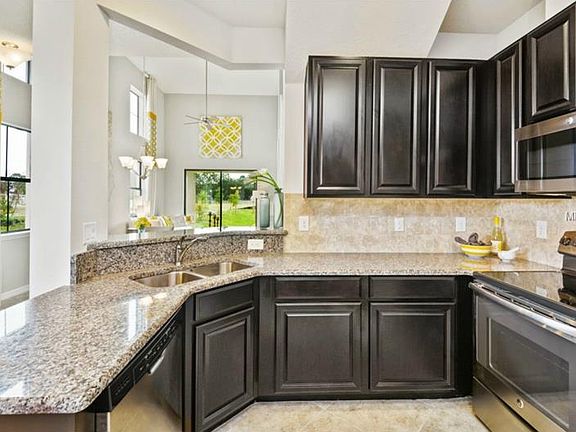3rd image of 5111 Bay Isle Cir